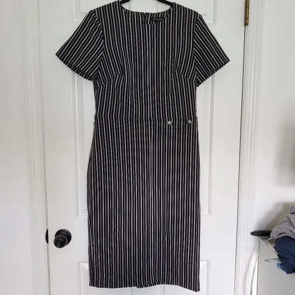 banana republic black and white striped dress Banana Republic Women's Sculpted Stripe Maxi Dress Brown Vertical Stripe Size XXL